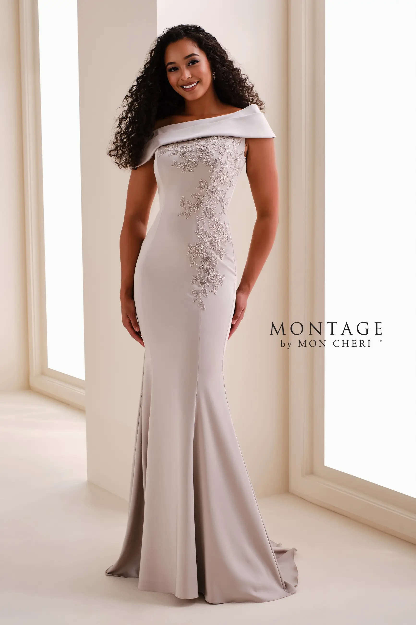 Montage #M4214 $1 autoplay loop mute thumbnail