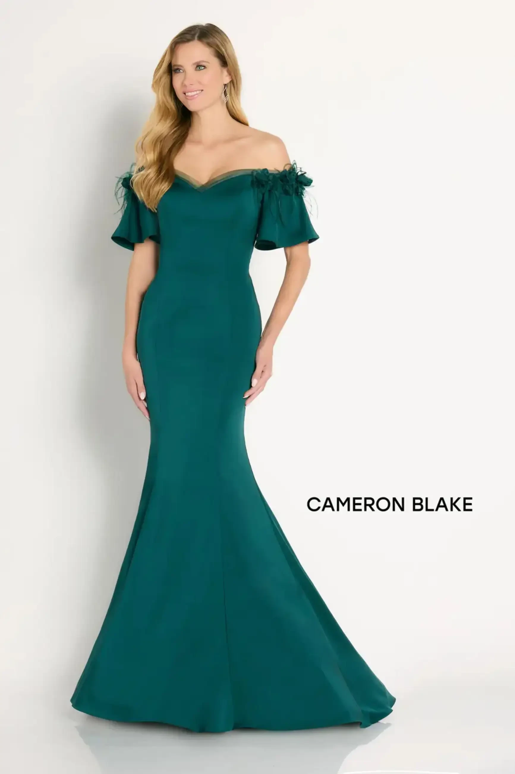 green emerald velvet dress Chic Embroidered Illusion V-Neck Mob Dress main image 1