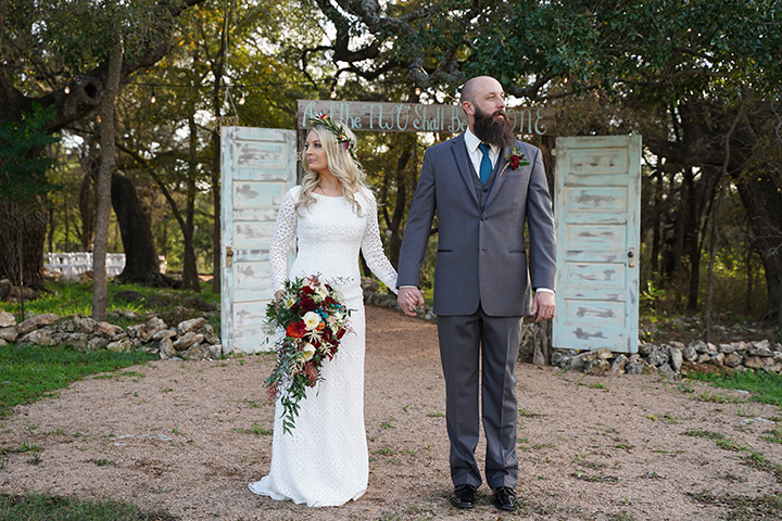 Fall Bride Is A Vision In Venise Lace, Modest Style TR11832