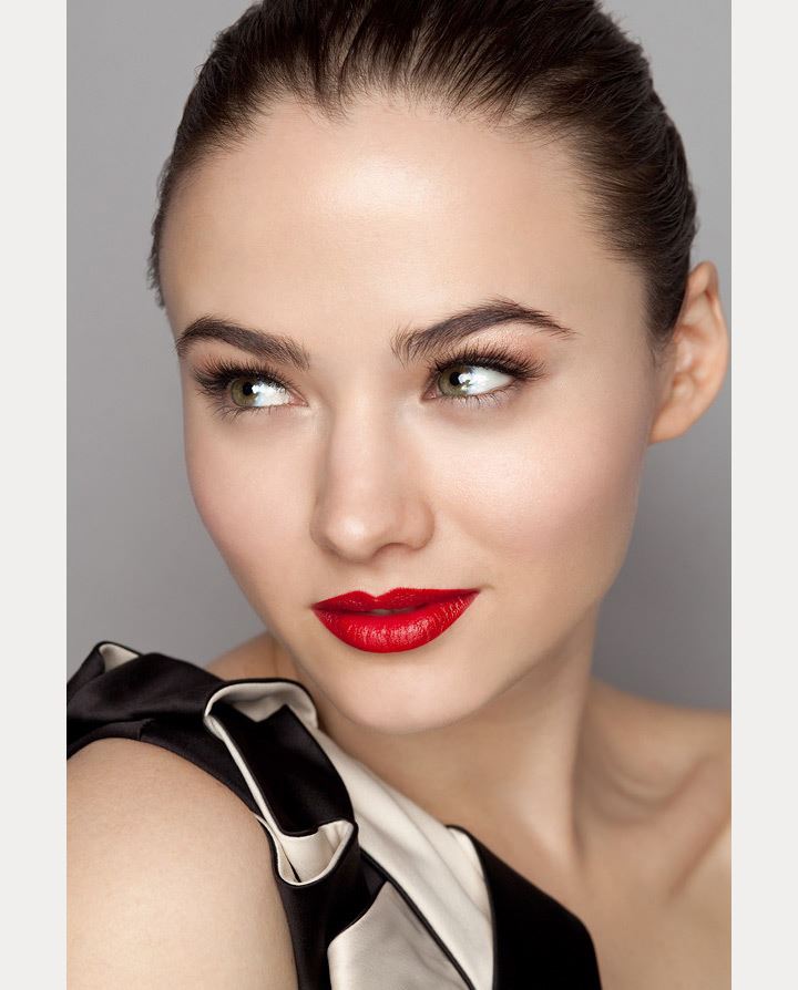 Soft Eyes &amp; Red Lips - 10 Beautiful Looks