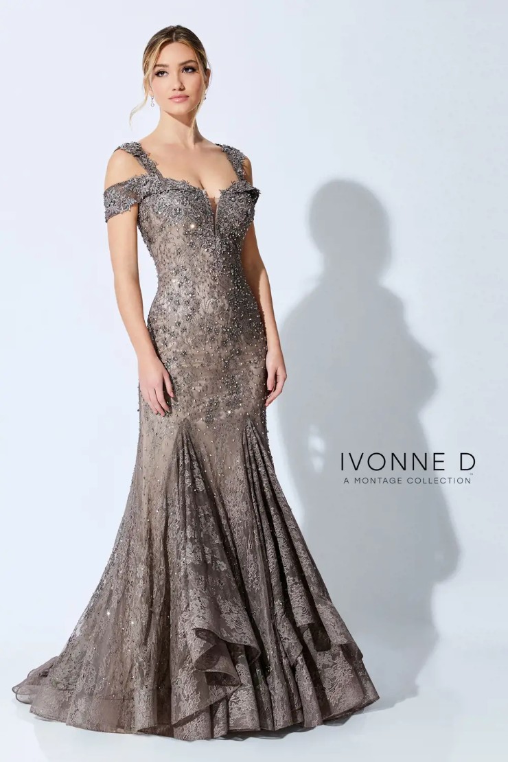 Ivonne D #221D43