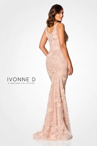 Ivonne D #ID306 $2 English Rose thumbnail