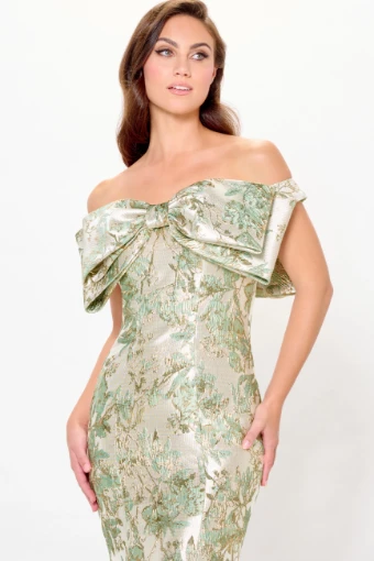 Ivonne D #ID6203 $3 Sage thumbnail