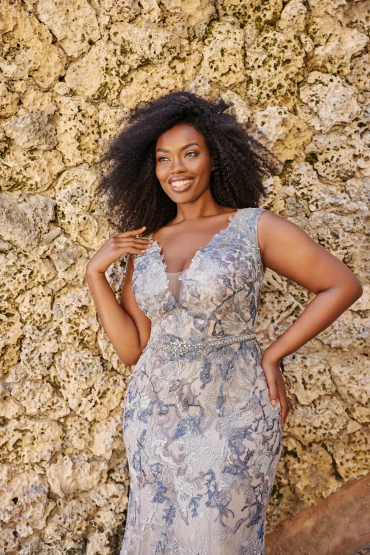 Ivonne D #220D23 #7 Beige/Multi picture